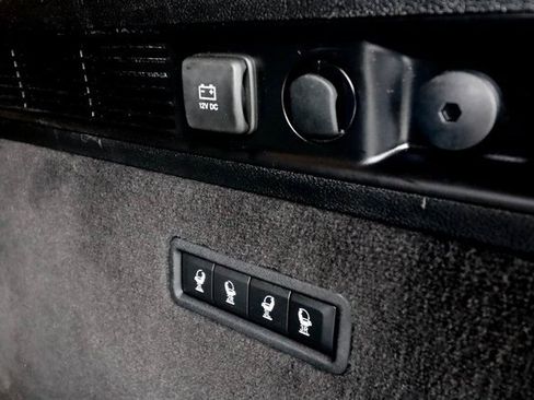 Used 2022 Jeep Grand Wagoneer Series III w/ Rear Seat Video Group 1 image 52