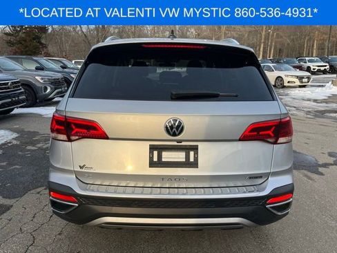 Certified 2022 Volkswagen Taos SE image 7