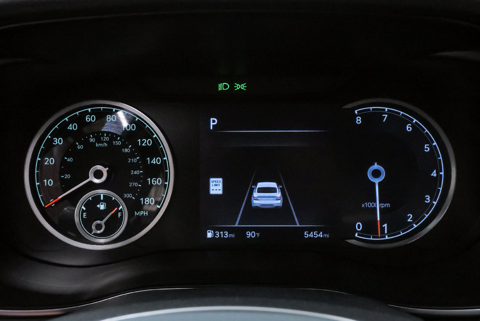 Certified 2026 Genesis G70 2.5T AWD/4WD image 18