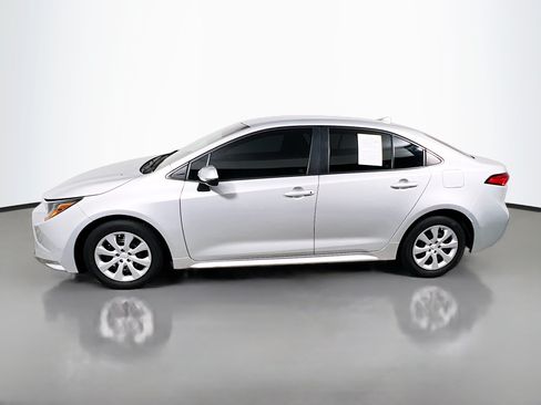 Used 2023 Toyota Corolla LE FWD image 9