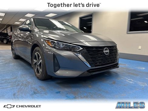 Used 2025 Nissan Sentra SV w/ Trunk Package image 1