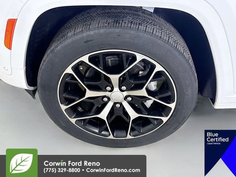 Used 2023 Jeep Grand Cherokee Summit AWD/4WD image 37