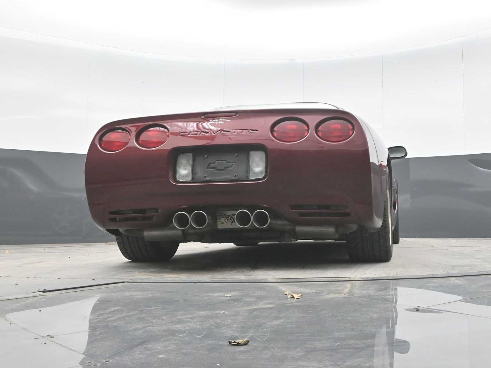 Used 2003 Chevrolet Corvette Coupe w/ Preferred Equipment Group RWD image 31