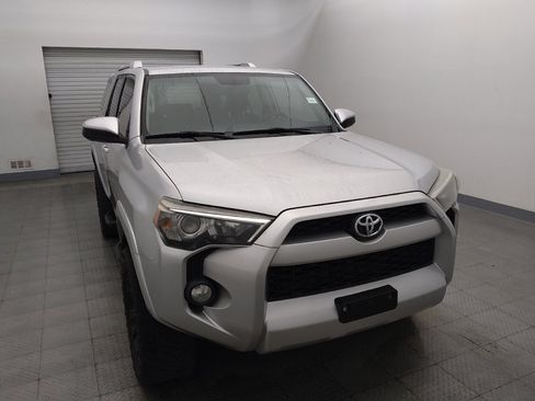 Used 2016 Toyota 4Runner SR5 RWD image 14