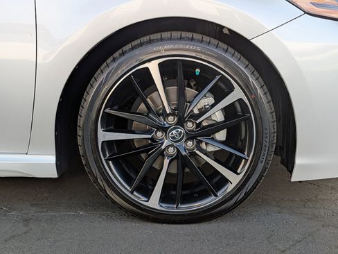 Used 2019 Toyota Camry XSE w/ Driver Assist Package image 7