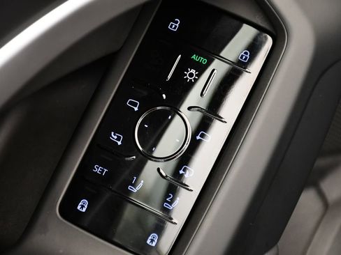 Used 2025 Audi Q5 Premium w/ Convenience Package image 33