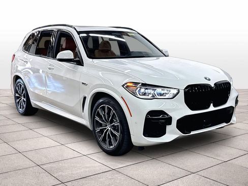 Used 2022 BMW X5 xDrive45e w/ M Sport Package AWD/4WD image 2
