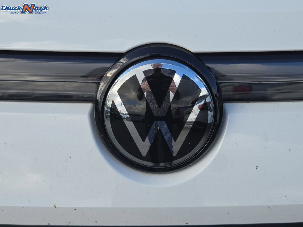 Used 2026 Volkswagen Tiguan SE AWD/4WD image 9