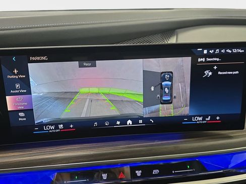 Certified 2024 BMW 760i xDrive w/ Luxury Rear Seating Package image 24