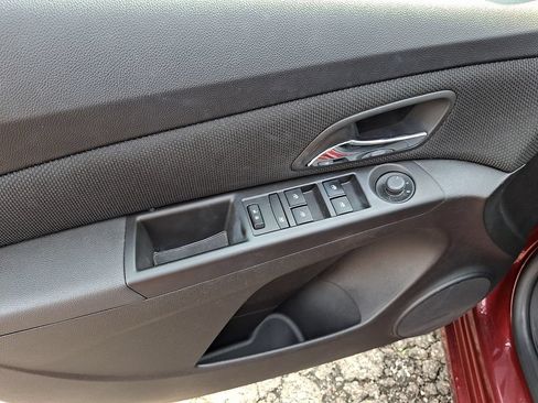 Used 2015 Chevrolet Cruze LT FWD image 18