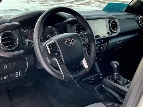 Used 2023 Toyota Tacoma TRD Off-Road image 16