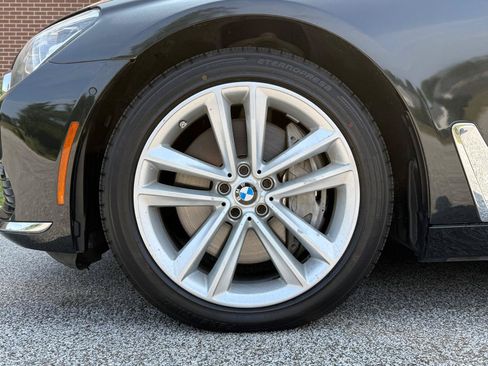 Used 2017 BMW 750i xDrive AWD/4WD image 41