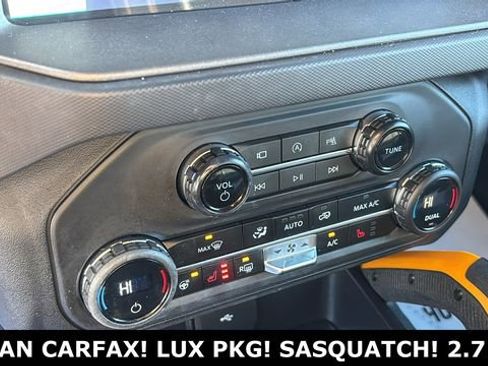 Used 2024 Ford Bronco Badlands image 15