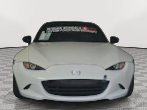 Used 2018 MAZDA MX-5 Miata Grand Touring RWD image 3