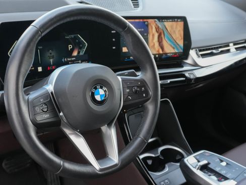 Certified 2025 BMW X2 xDrive28i image 10