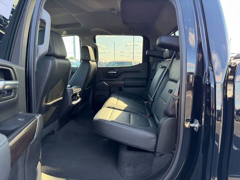 Used 2019 GMC Sierra 1500 SLT w/ SLT Convenience Package AWD/4WD image 16