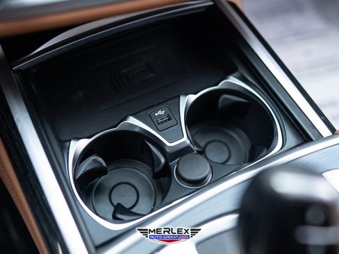 Used 2020 BMW 750i xDrive w/ M Sport Package image 39