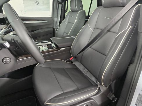 New 2026 Cadillac Escalade Luxury image 31