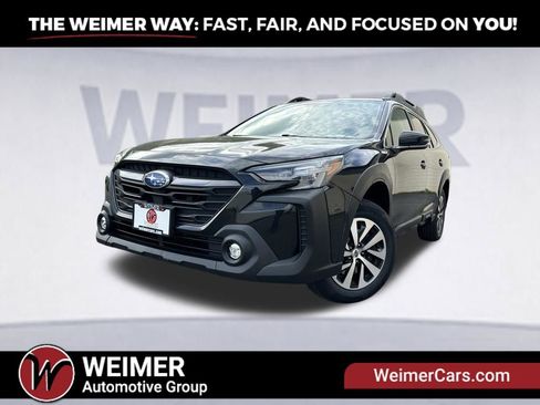 Used 2023 Subaru Outback Premium AWD/4WD image 1