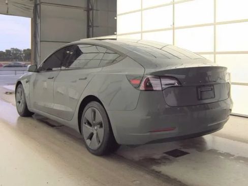 Used 2023 Tesla Model 3 Standard Range RWD image 4