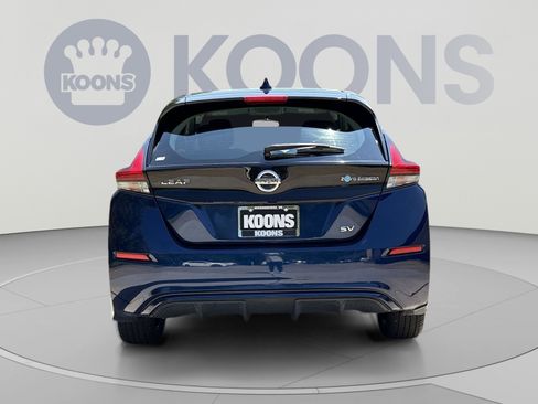 Used 2018 Nissan Leaf SV FWD image 5