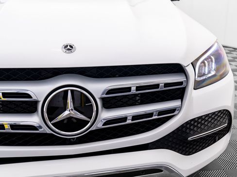 Used 2023 Mercedes-Benz GLS 450 4MATIC image 30