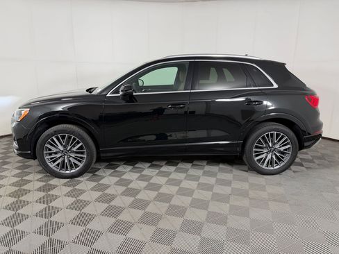 Used 2022 Audi Q3 2.0T Premium AWD/4WD image 2