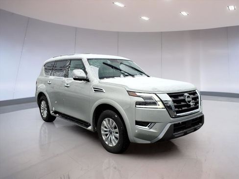 Used 2024 Nissan Armada SV image 1