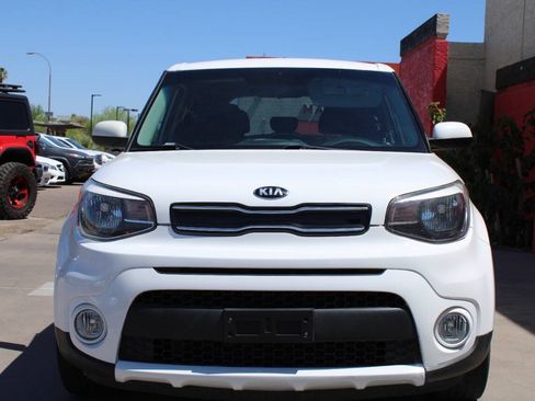 Used 2018 Kia Soul + FWD image 3