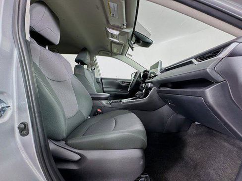 Certified 2025 Toyota RAV4 XLE AWD/4WD image 26