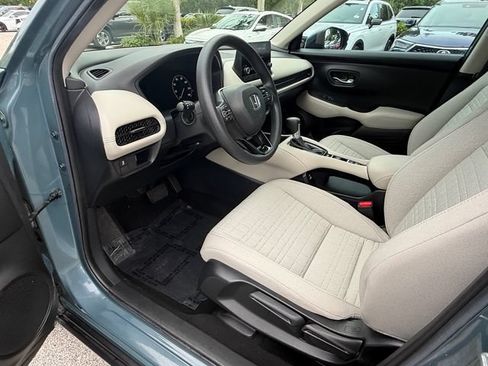 Used 2023 Honda HR-V LX image 23