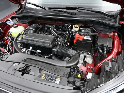 New 2025 Ford Escape Active w/ Tech Pack #1 AWD/4WD image 2