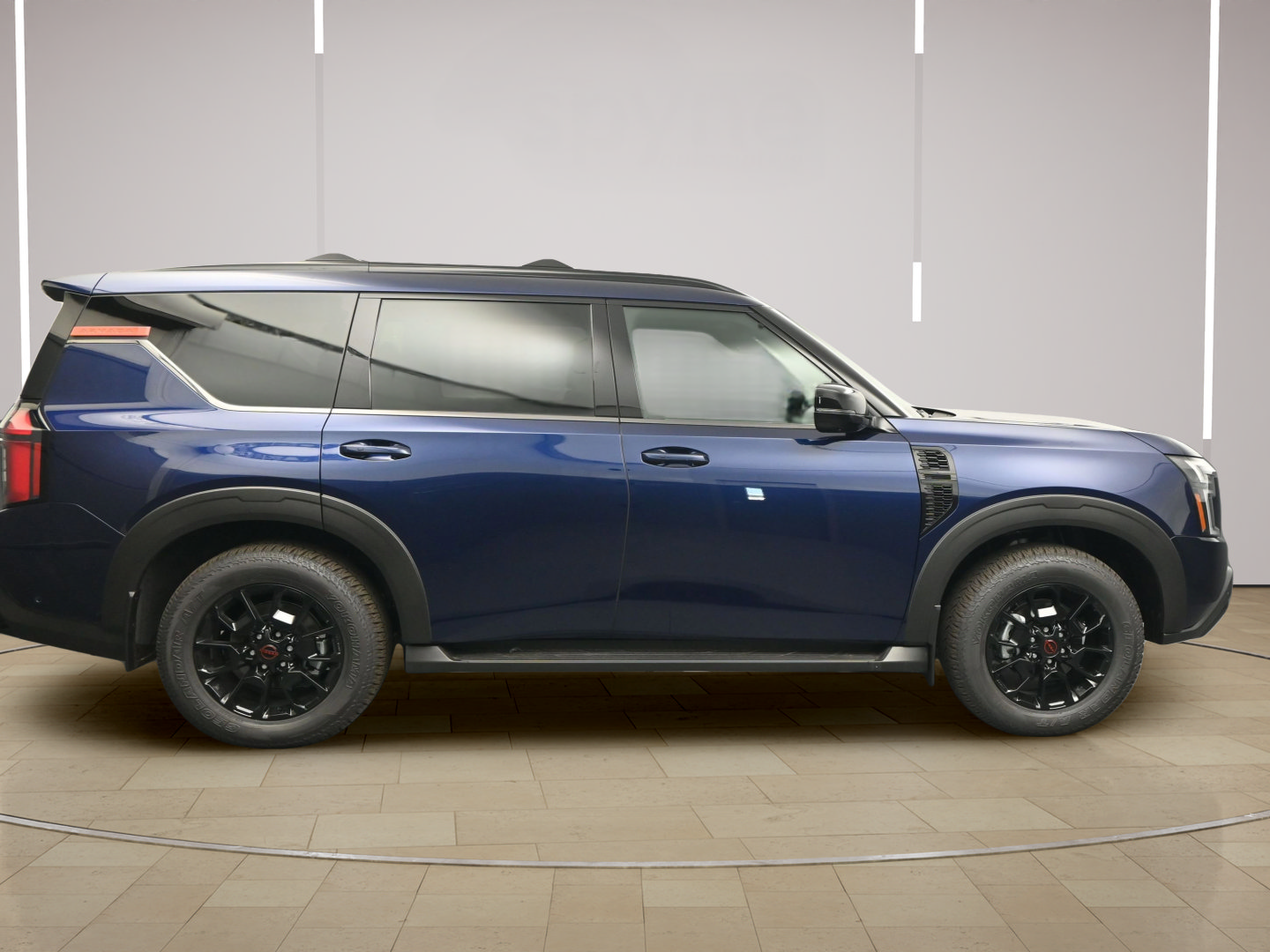 Certified 2025 Nissan Armada PRO-4X AWD/4WD image 8