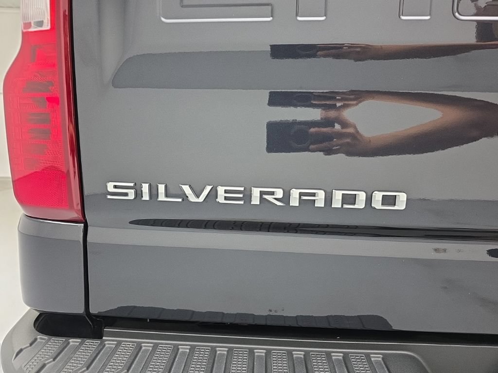 Used 2023 Chevrolet Silverado 1500 LT AWD/4WD image 54