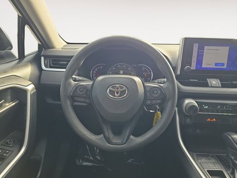 Used 2023 Toyota RAV4 LE image 13