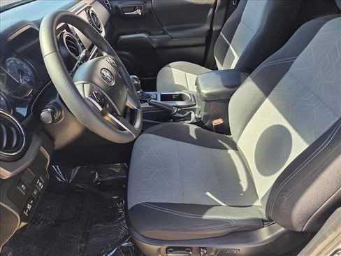 Certified 2021 Toyota Tacoma TRD Off-Road image 14