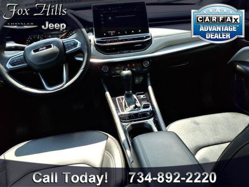Certified 2025 Jeep Compass Limited AWD/4WD image 13