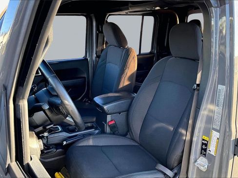 Used 2020 Jeep Gladiator Sport w/ Quick Order Package 24S image 15