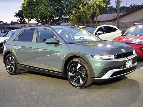 Certified 2025 Hyundai Ioniq 5 SEL image 6