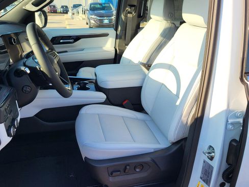 New 2026 Chevrolet Tahoe Premier image 15