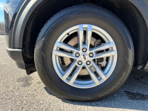 Used 2023 Ford Explorer XLT w/ Equipment Group 202A image 16