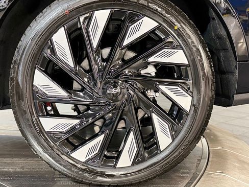 New 2026 Lincoln Nautilus Reserve w/ Jet Appearance Package AWD/4WD image 26