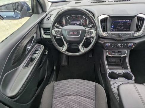 Certified 2024 GMC Terrain SLE w/ Driver Convenience Package FWD image 16