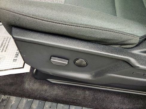 Used 2023 Ford F150 Lightning XLT image 11