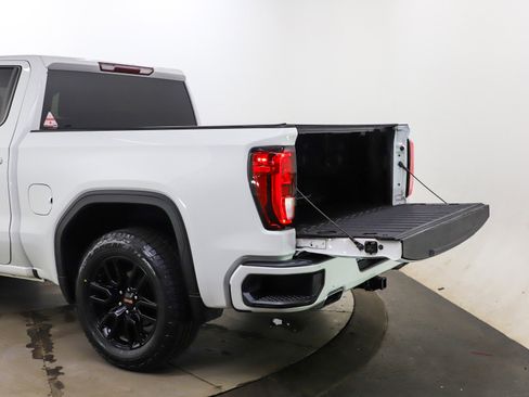 Used 2020 GMC Sierra 1500 Elevation w/ Elevation Value Package image 9