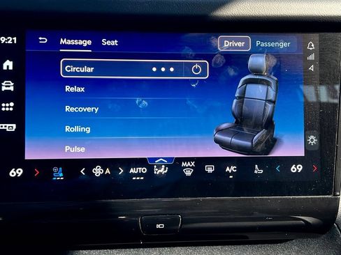 Used 2025 Lincoln Navigator Reserve AWD/4WD image 40