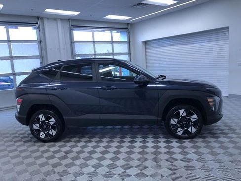 Used 2025 Hyundai Kona SEL image 35