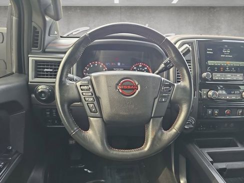 Used 2024 Nissan Titan PRO-4X image 21