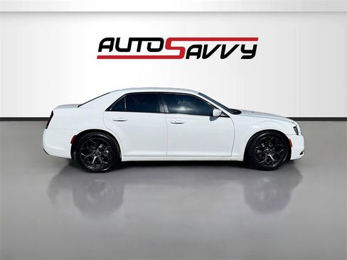 Used 2020 Chrysler 300 S image 8