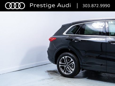 Used 2025 Audi Q5 Premium w/ Convenience Package image 12